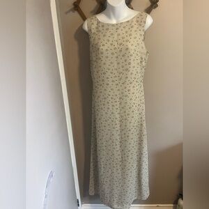 Vintage Cottagecore maxi dress light sage and floral fully lined sleeveless M